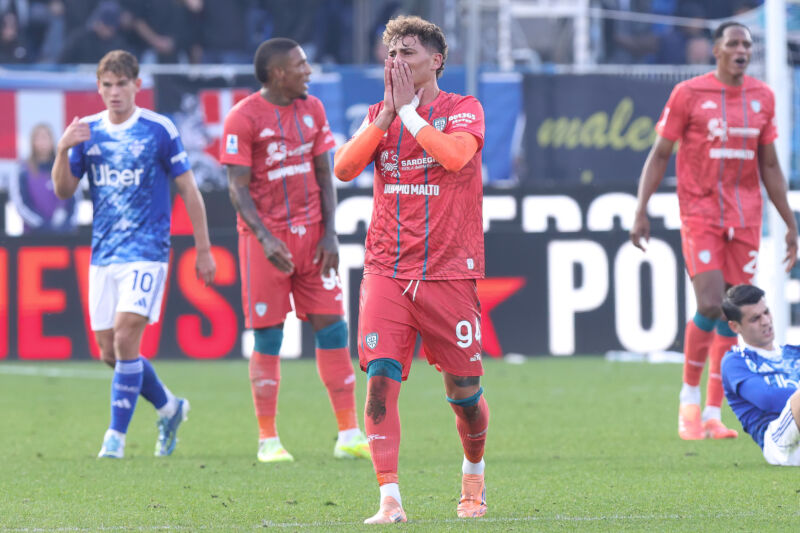 Como 1907 vs Cagliari Calcio