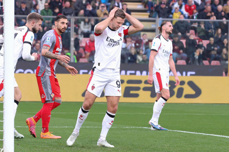 US Cremonese vs AC Milan